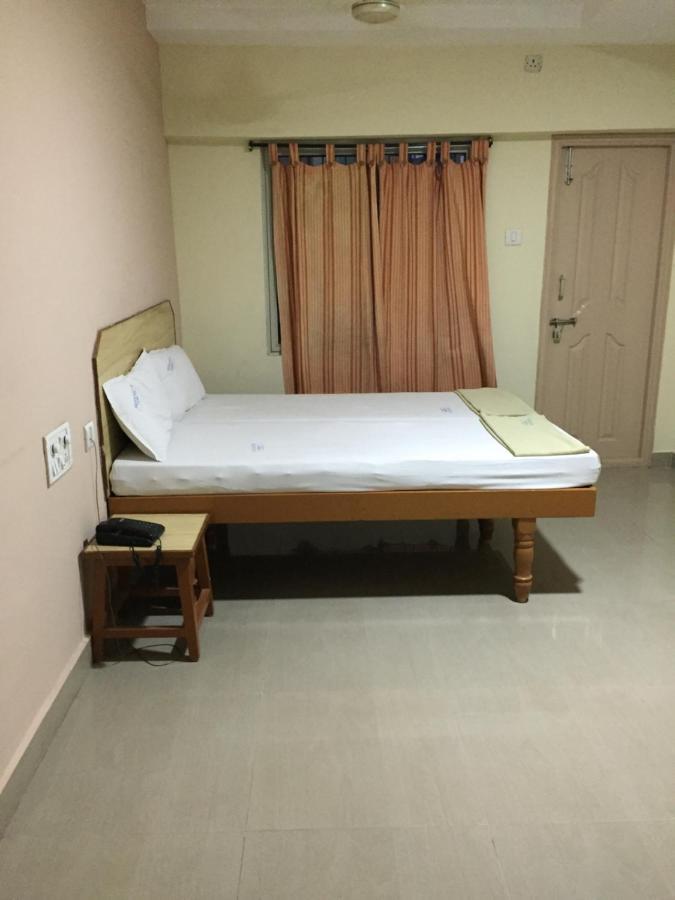 Hotel Suprabath Towers Tirupati Buitenkant foto